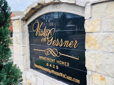 6425 S. Gessner Dr. 1-2 Beds Apartment for Rent Photo Gallery 1